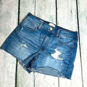 NWOT UNIVERSAL THREADS HIGH RISE MIDI DENIM SHORTS SIZE 8